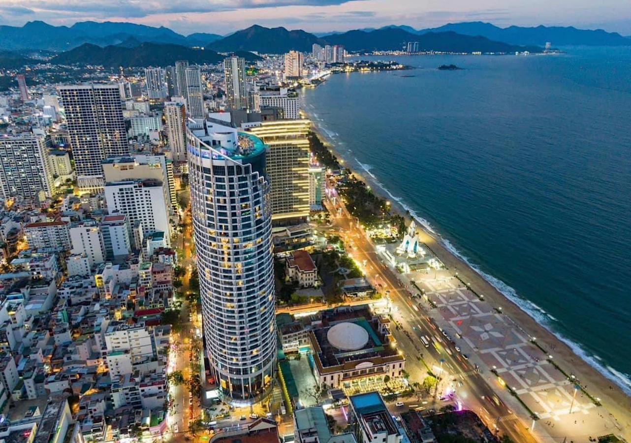 Panorama Luxury Beach Nha Trang Hotel Exterior photo